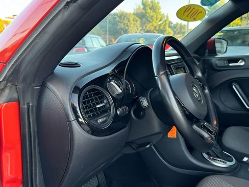 Used 2019 Volkswagen Beetle 2.0T S image 11