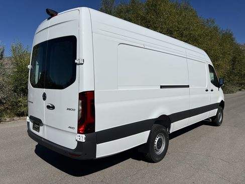 New 2025 Mercedes-Benz Sprinter 2500 image 13