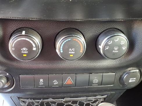 Used 2011 Jeep Wrangler Sahara AWD/4WD image 22