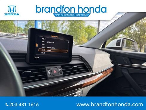 Used 2020 Audi Q5 2.0T Premium w/ Convenience Package AWD/4WD image 18
