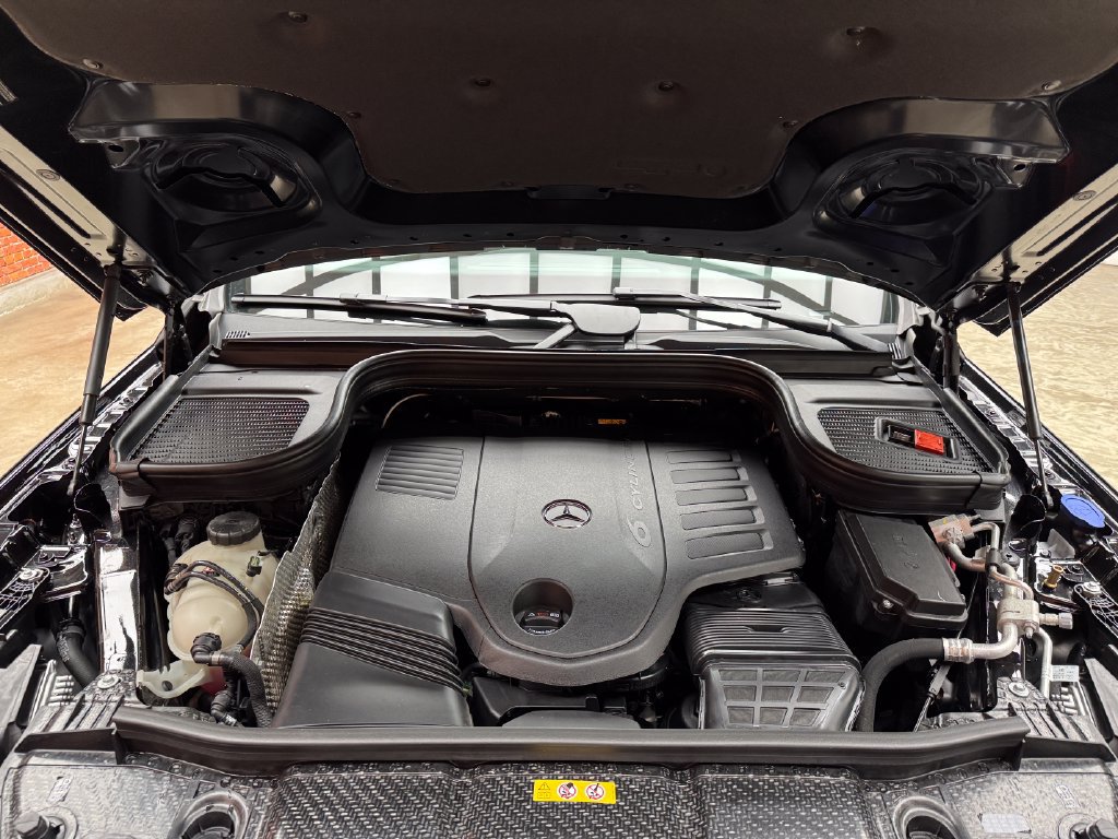 Used 2025 Mercedes-Benz GLS 450 4MATIC image 28