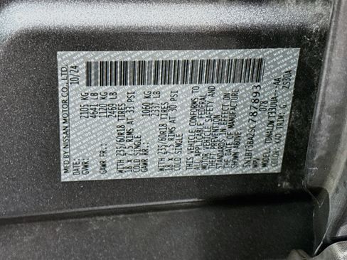 Used 2025 Nissan Rogue SV FWD image 12