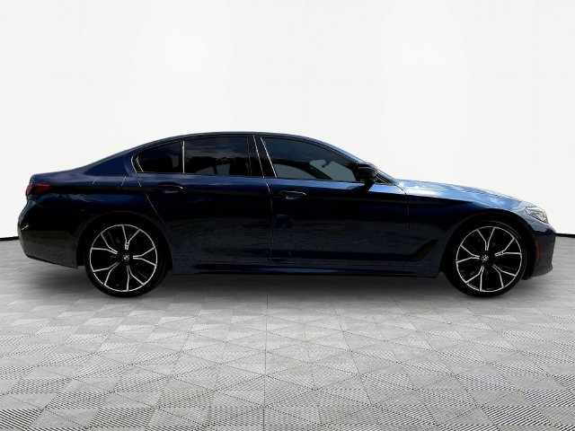 Used 2023 BMW 540i w/ M Sport Package RWD image 4