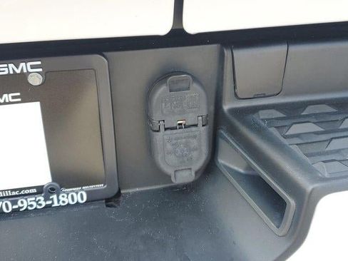Used 2021 RAM 1500 Limited AWD/4WD image 14