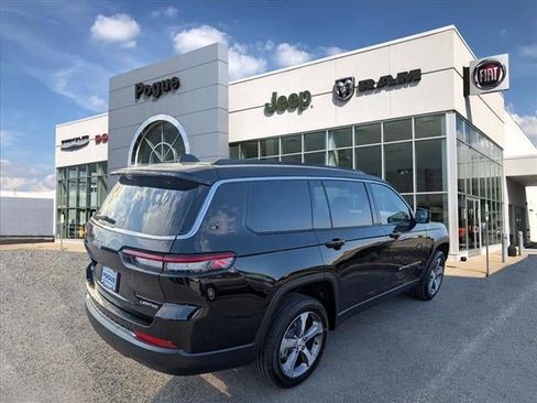 New 2025 Jeep Grand Cherokee L Limited w/ Luxury Tech Group II image 2