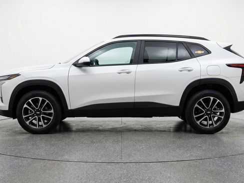 Used 2025 Chevrolet TrailBlazer LT image 5