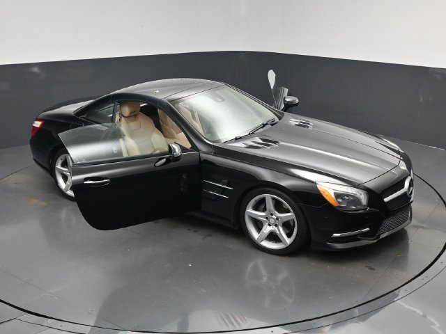Used 2016 Mercedes-Benz SL 400 w/ Premium I Package image 19
