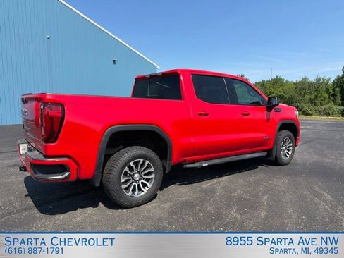 Used 2021 GMC Sierra 1500 AT4 w/ AT4 Premium Package AWD/4WD image 3