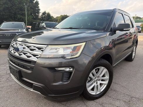 Used 2019 Ford Explorer XLT w/ Equipment Group 201A AWD/4WD image 1