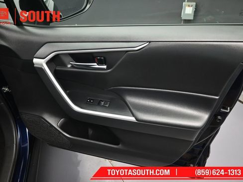 Certified 2024 Toyota RAV4 XLE AWD/4WD image 31