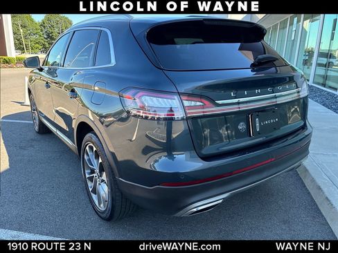 Certified 2023 Lincoln Nautilus Reserve w/ Luxury Package AWD/4WD image 4