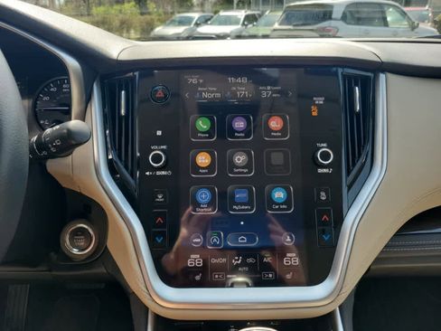 Used 2020 Subaru Outback Limited image 13