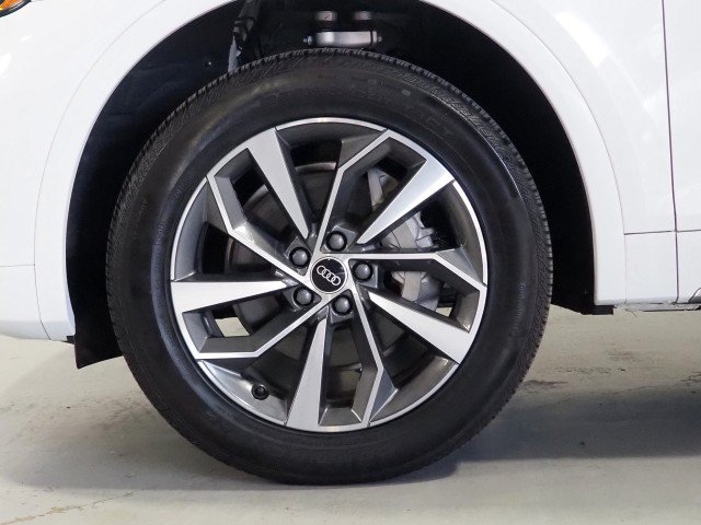 Used 2023 Audi Q5 2.0T Premium Plus w/ S Line w/ Premium Plus Package AWD/4WD image 46