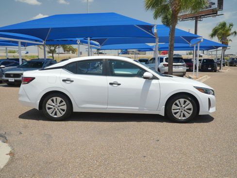 Used 2024 Nissan Sentra S FWD image 8