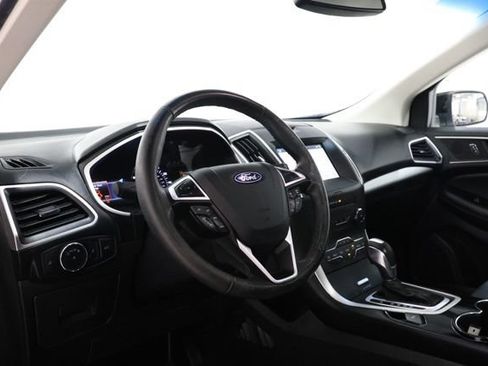 Used 2017 Ford Edge SEL w/ Equipment Group 201A AWD/4WD image 15