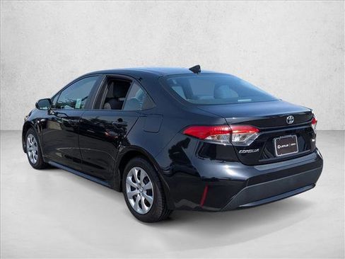Used 2020 Toyota Corolla LE image 7