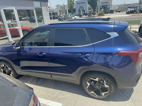 Used 2024 Kia Seltos EX FWD image 5