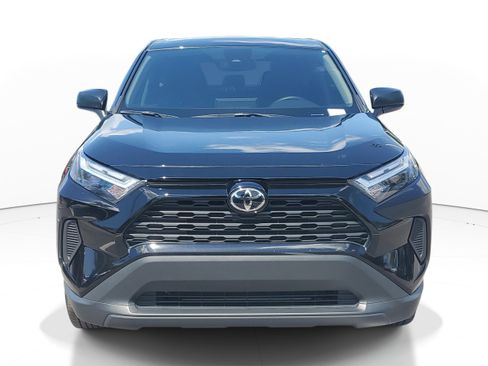 Used 2025 Toyota RAV4 LE FWD image 3