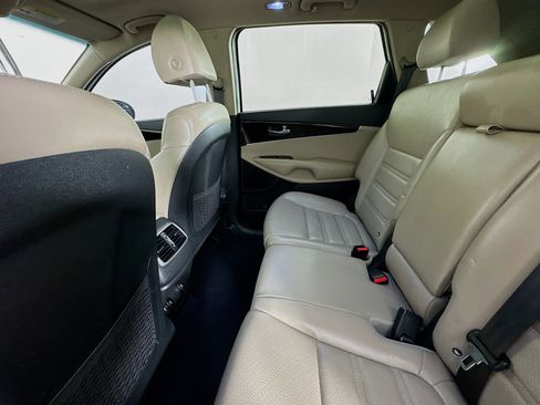 Used 2020 Kia Sorento EX FWD image 24