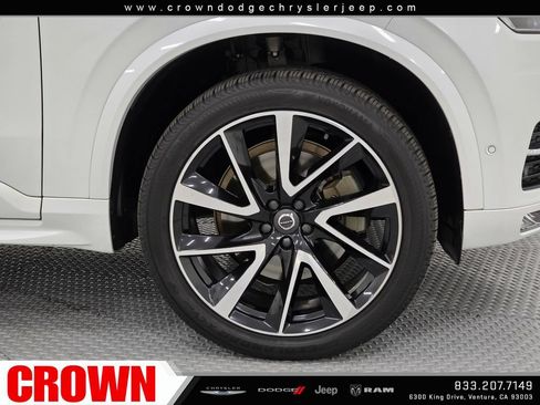 Used 2019 Volvo XC90 T6 Momentum w/ Advanced Package AWD/4WD image 9