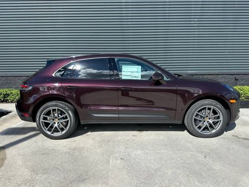 Used 2026 Porsche Macan AWD/4WD image 10