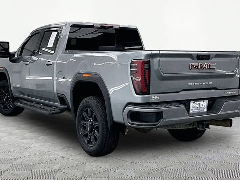 Used 2024 GMC Sierra 3500 AT4 w/ Technology Package AWD/4WD image 13