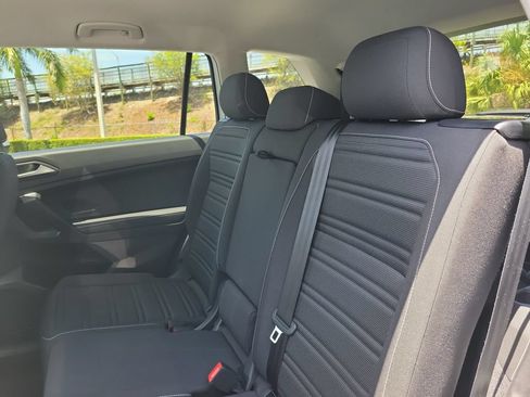 Used 2023 Volkswagen Tiguan S FWD image 9
