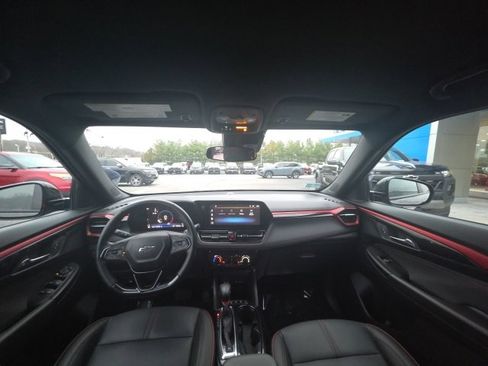 Used 2024 Chevrolet TrailBlazer RS image 12