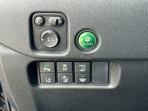 Used 2025 Honda Ridgeline TrailSport image 10