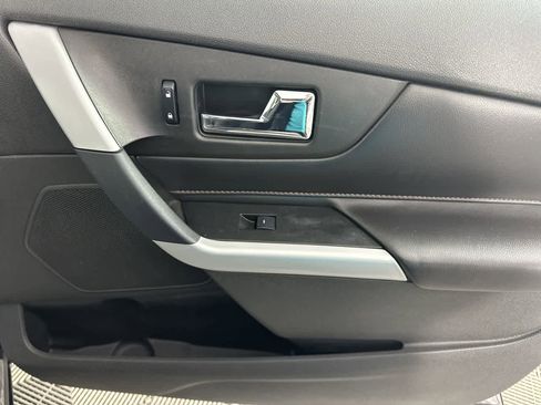 Used 2013 Ford Edge SEL FWD image 23
