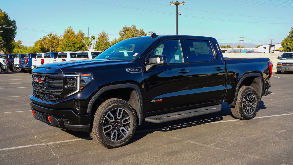 New 2026 GMC Sierra 1500 AT4 w/ AT4 Premium Package AWD/4WD image 3