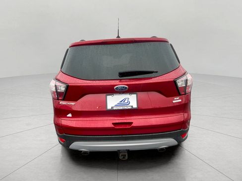 Certified 2018 Ford Escape SE FWD image 14