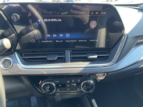 New 2026 Chevrolet Trax ACTIV w/ Sunroof Package image 31