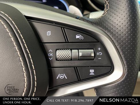 Used 2025 Genesis GV70 3.5T Sport w/ Sport Advanced Package image 27