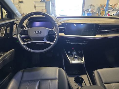 Used 2023 Audi Q4 e-tron Premium Plus RWD image 4