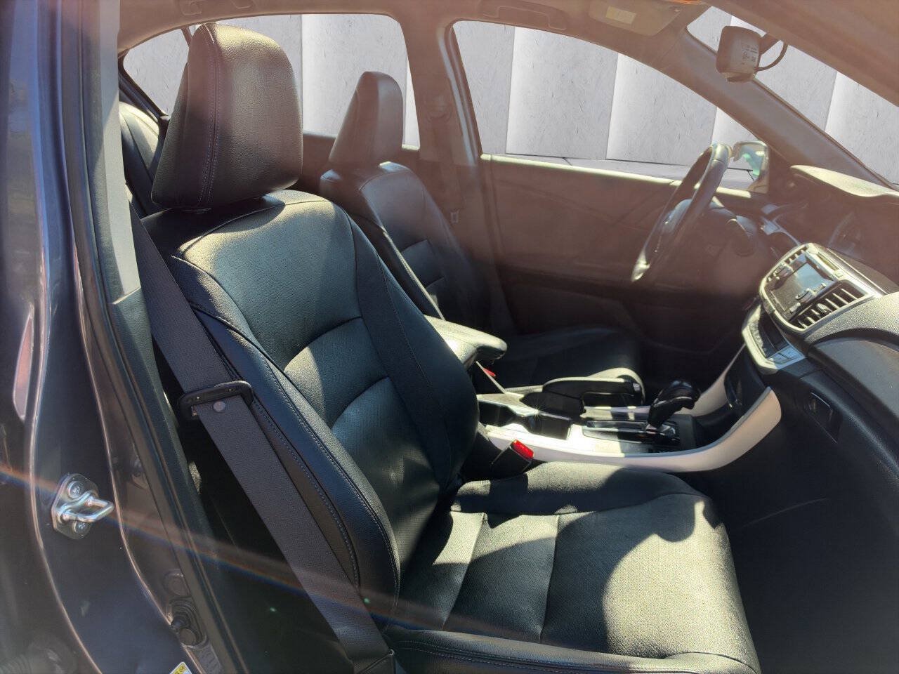Used 2014 Honda Accord EX-L image 11