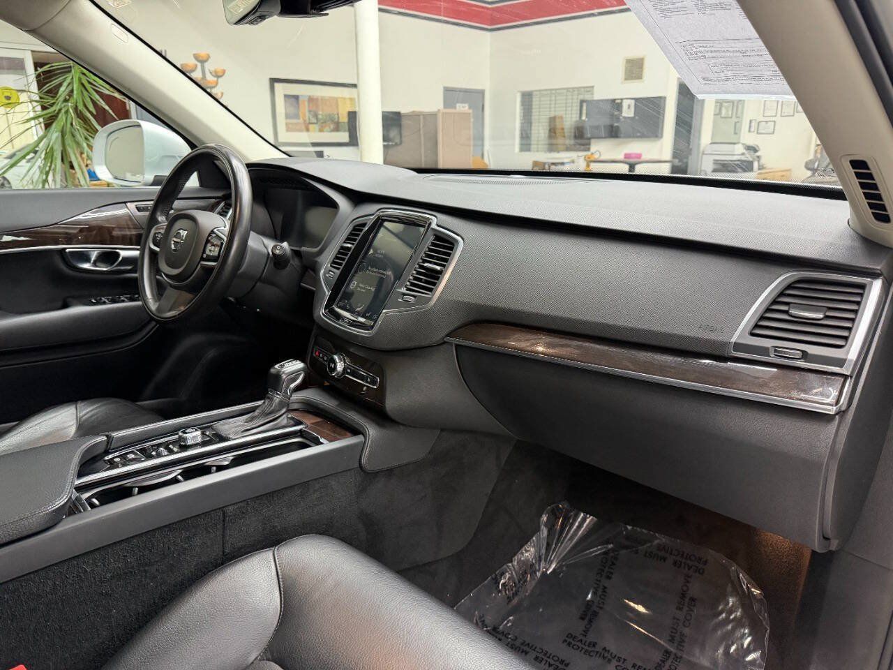 Used 2019 Volvo XC90 T6 Momentum AWD/4WD image 20