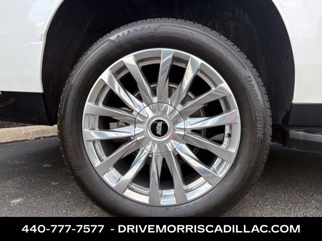 Used 2023 Cadillac Escalade ESV Premium Luxury w/ LPO, Floor Liner Package AWD/4WD image 16