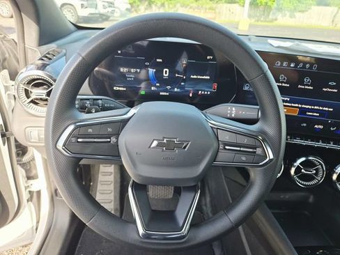New 2026 Chevrolet Blazer EV LT w/ Midnight/Sport Edition FWD image 15
