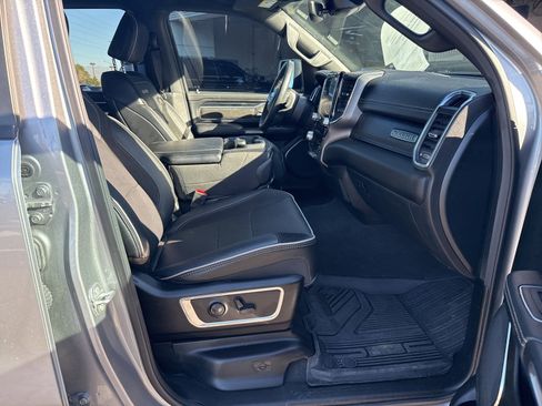 Used 2024 RAM 1500 Laramie image 12