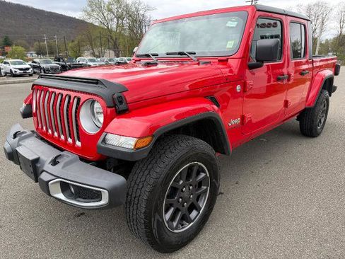 Used 2020 Jeep Gladiator Overland AWD/4WD image 1