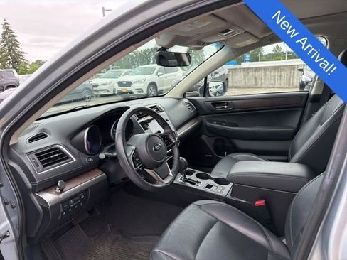 Used 2019 Subaru Outback 3.6R Limited AWD/4WD image 9