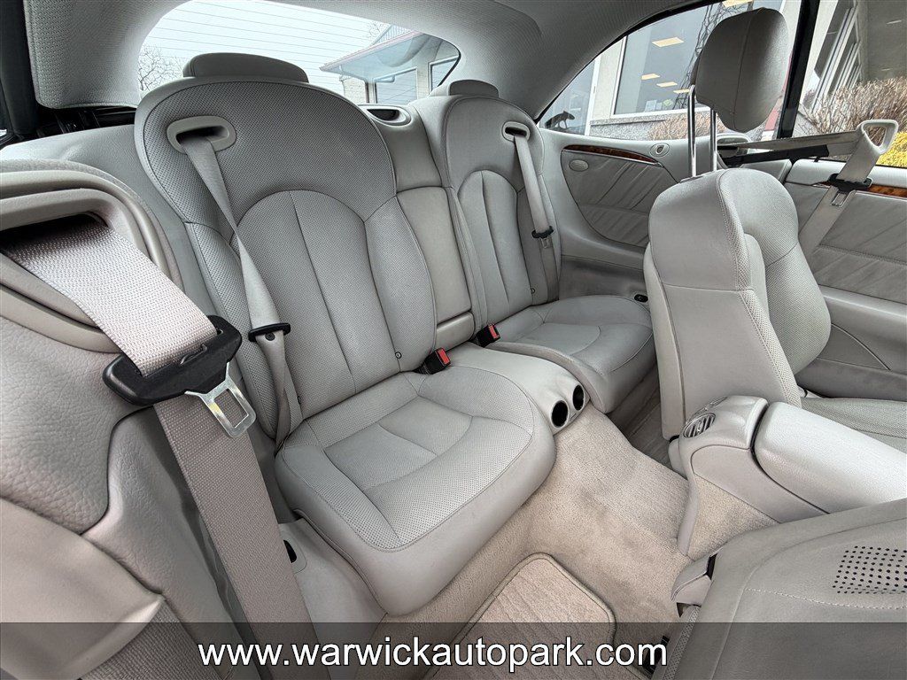 Used 2004 Mercedes-Benz CLK 500 Cabriolet image 11
