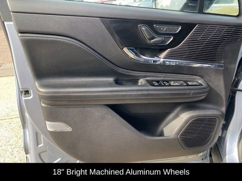 Used 2022 Lincoln Corsair FWD w/ Equipment Group 101A image 18