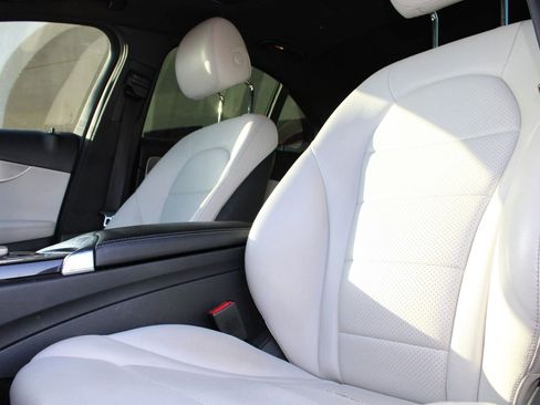 Used 2018 Mercedes-Benz C 300 Sedan image 11
