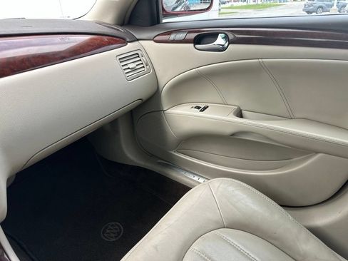 Used 2009 Buick Lucerne CXL w/ Driver Confidence Package FWD image 39