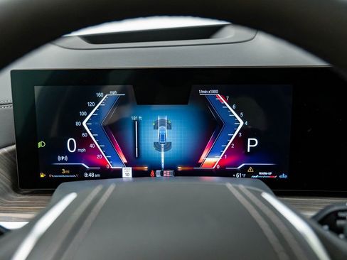 Used 2023 BMW X7 xDrive40i w/ Premium Package image 25