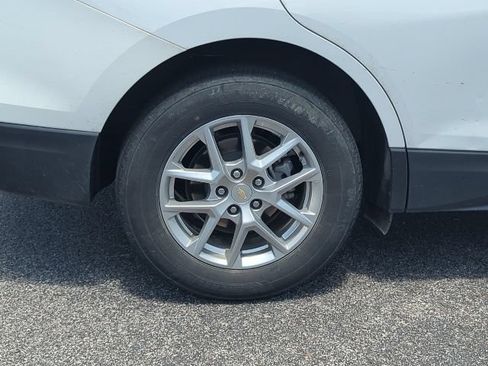 Used 2023 Chevrolet Equinox LS w/ LS Convenience Package FWD image 16