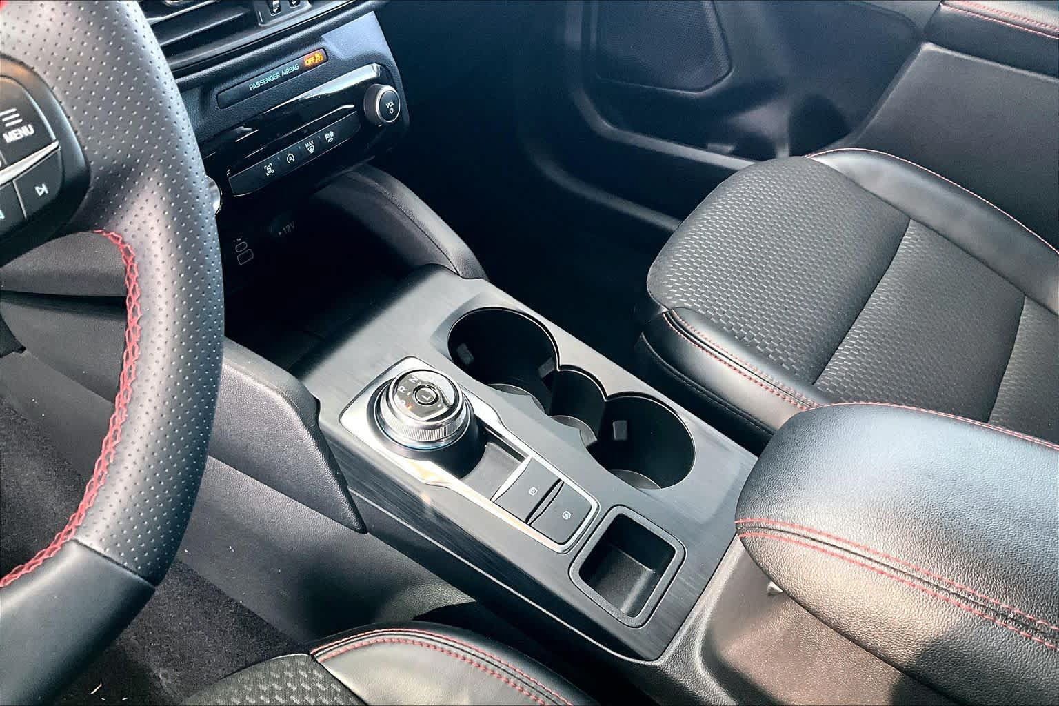 Used 2024 Ford Escape ST-Line w/ Tech Pack #1 FWD image 16