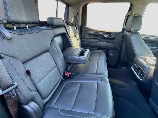 Used 2024 GMC Sierra 1500 Denali w/ Denali Reserve Package AWD/4WD image 18